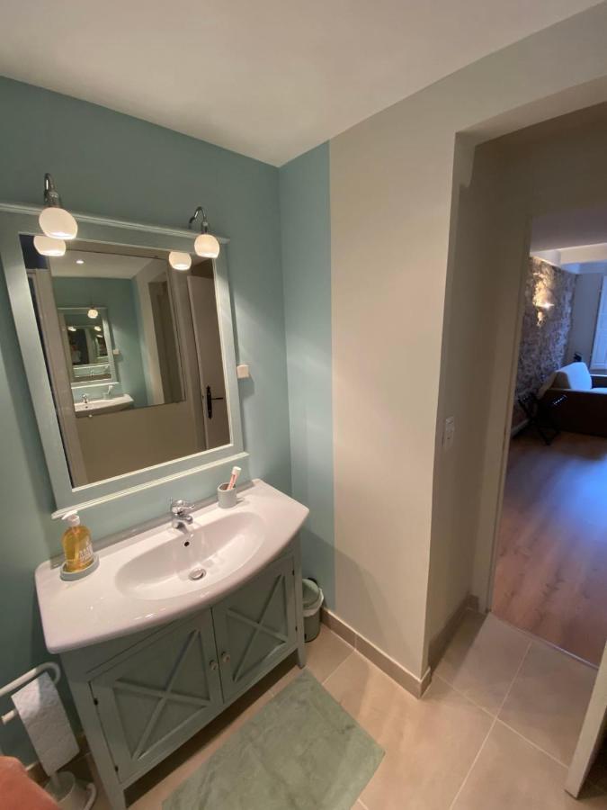 C054-Bel Appartement Lumineux Au Coeur Du Suquet 戛纳 外观 照片